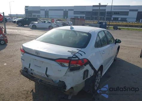 2020 Toyota Corolla Le z USA, uszkodzony, nr VIN 5YFEPRAE5LP055358